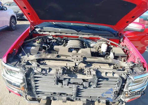 2018 Chevrolet Silverado 1500 1Lt z USA, uszkodzony, nr VIN 1GCRCREC8JZ178242